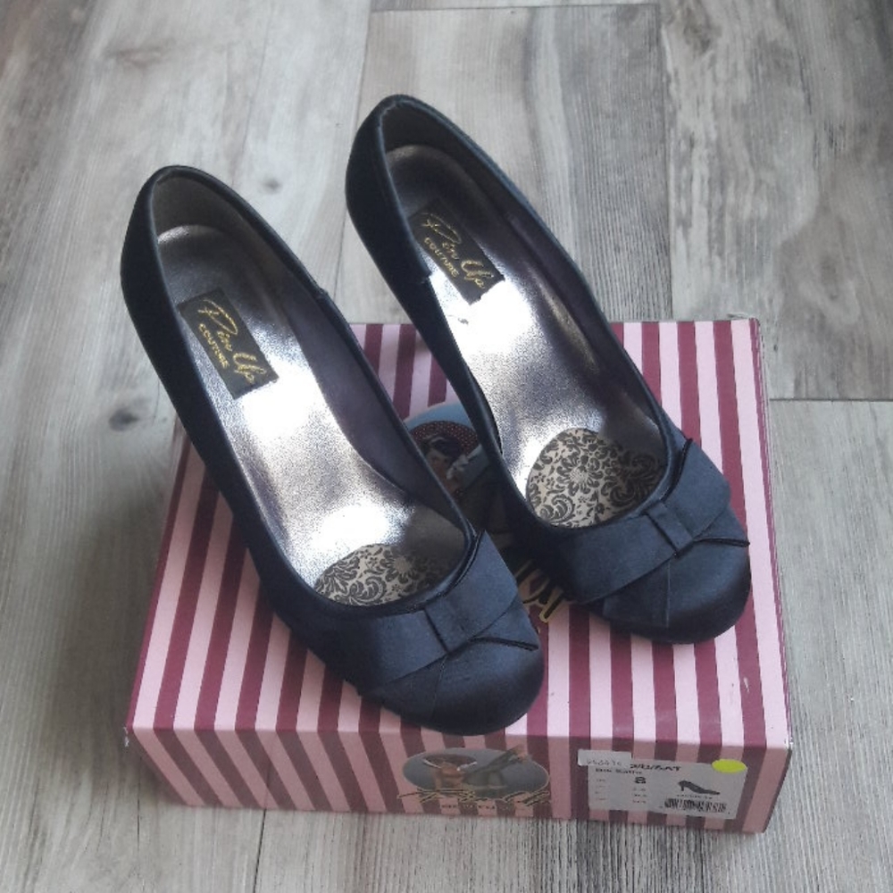 Pin up couture black satin bow pumps Jackie